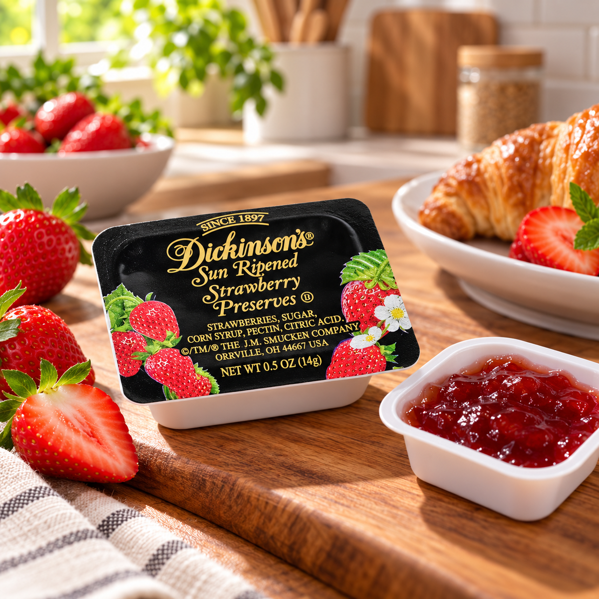 Dickinson Strawberry Preserves β 1 case (200 Γ 0.5 oz Portion Cups)