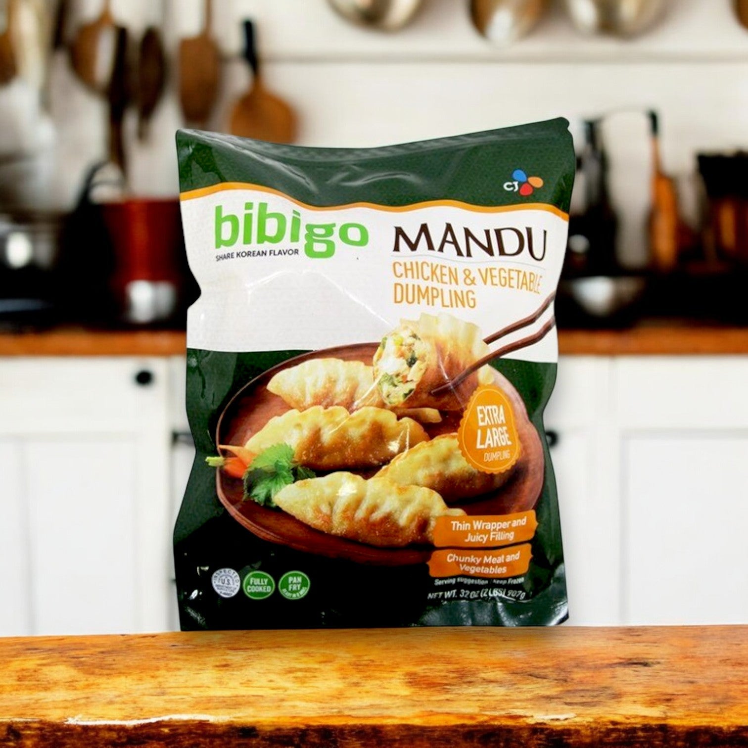 Bibigo Chicken & Vegetable Mandu Dumpling | 32 oz. - 3 Packs