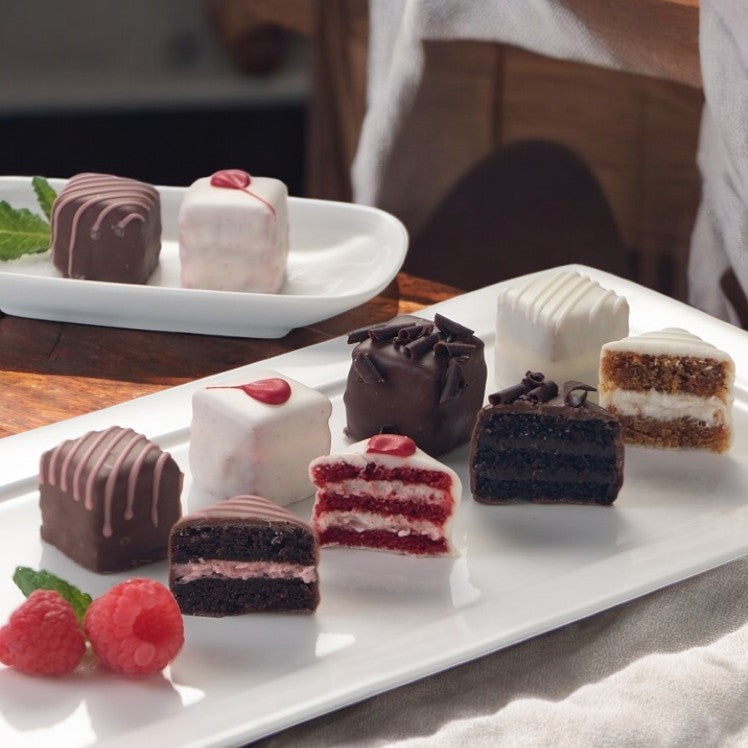 Petit Four Assorted Iced Mini Cakes – Cuisine Innovations-96 Count (Frozen)