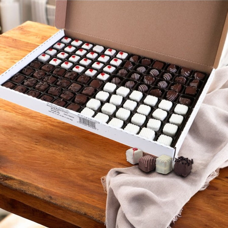 Petit Four Assorted Iced Mini Cakes – Cuisine Innovations-96 Count (Frozen)