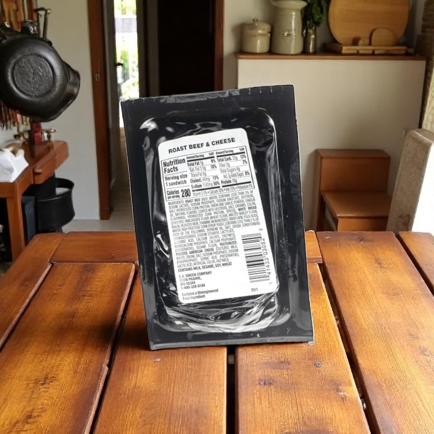 Deli Express Roast Beef & Cheese Sandwich – 4.4 oz. (Individually Wrapped)