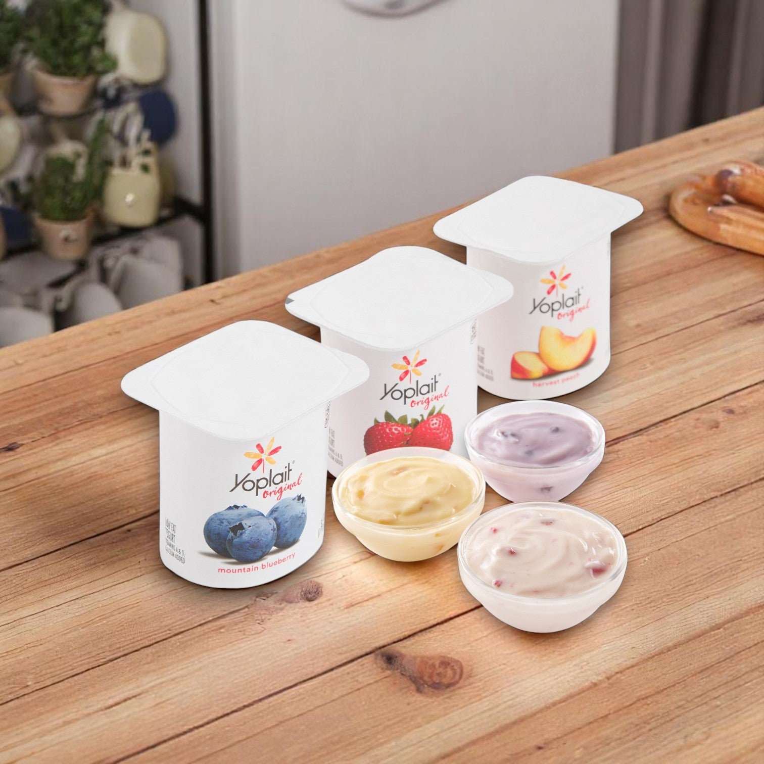 Yoplait Original Yogurt Variety Pack – Strawberry, Blueberry & Peach, 18-Pack (6 oz Cups)