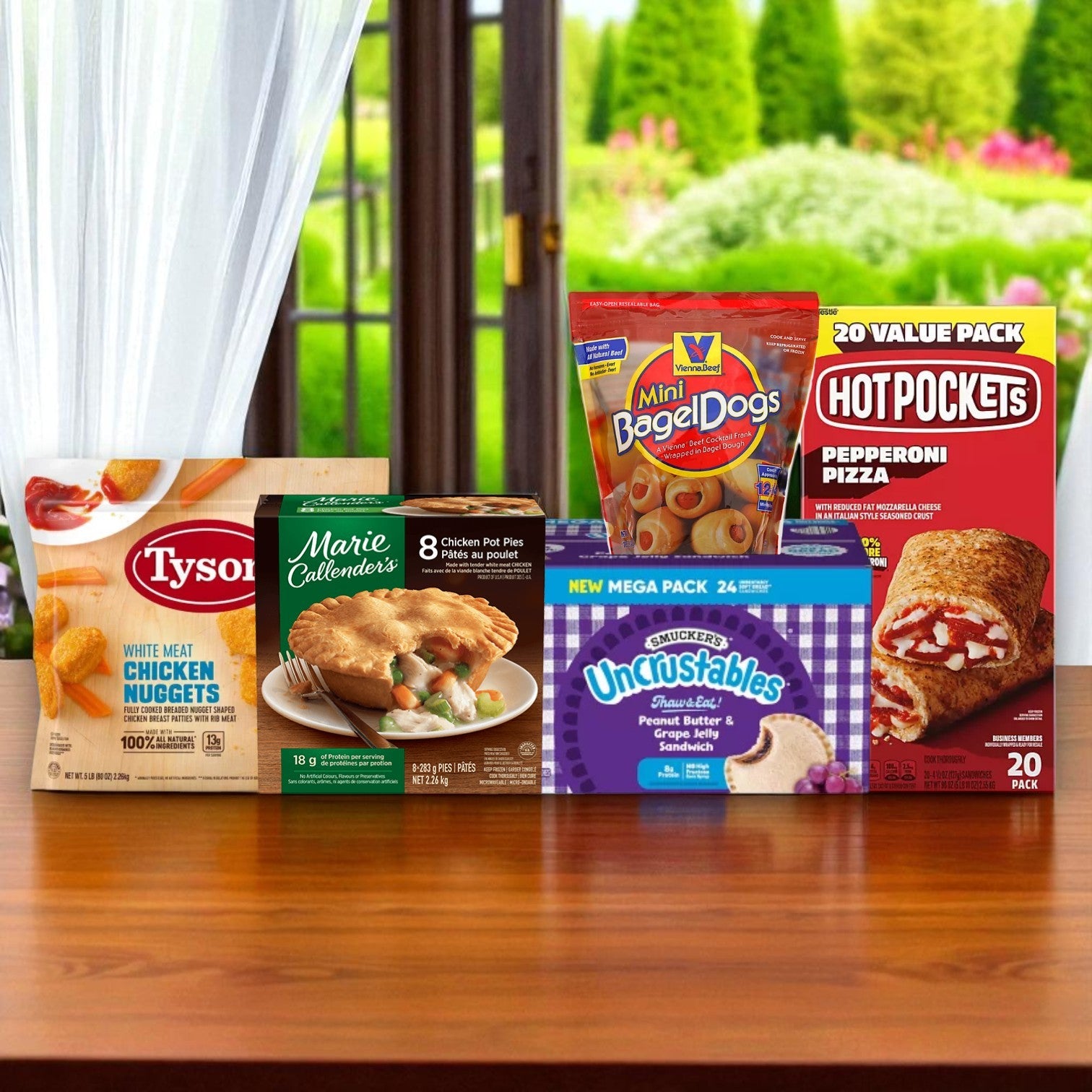 The Endless Market College Food Box – Campus-Friendly Meal & Snack Kit offers easy frozen meals and snacks for students, such as chicken nuggets, pot pies, mini bagel dogs, Hot Pockets, and Uncrustables—perfect for quick campus dining.